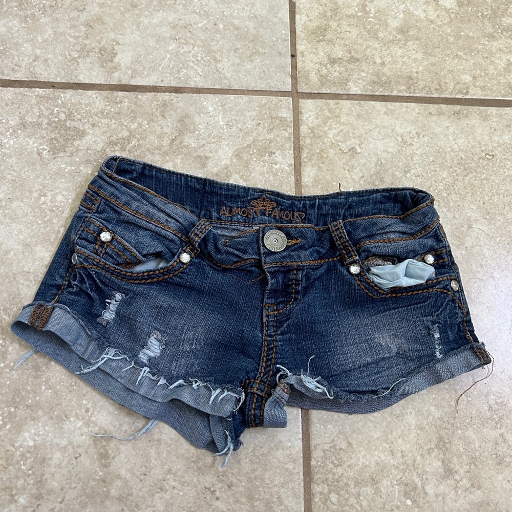 Lowrise micro shorts